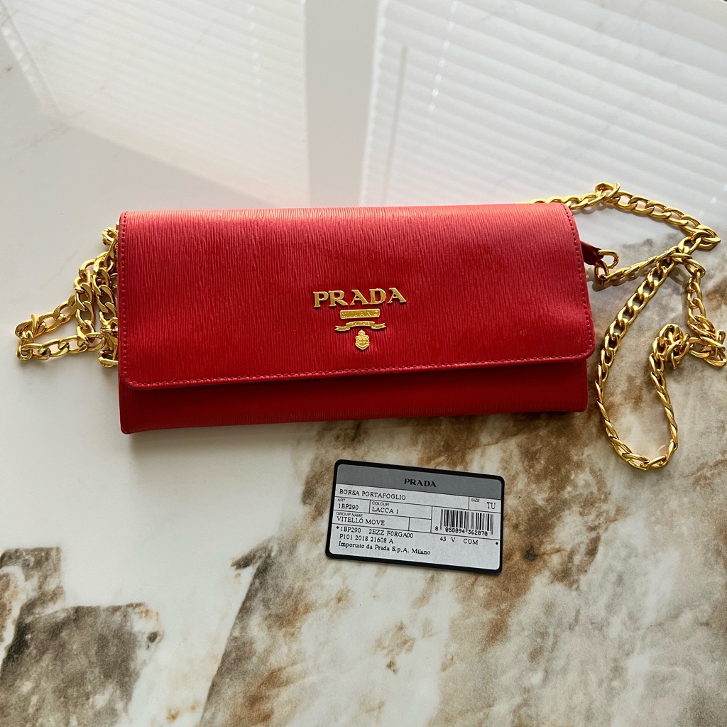 Prada Wallet On Chain - Great Condition